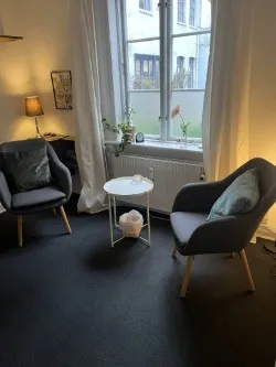 Samtalestole ved vinduet
